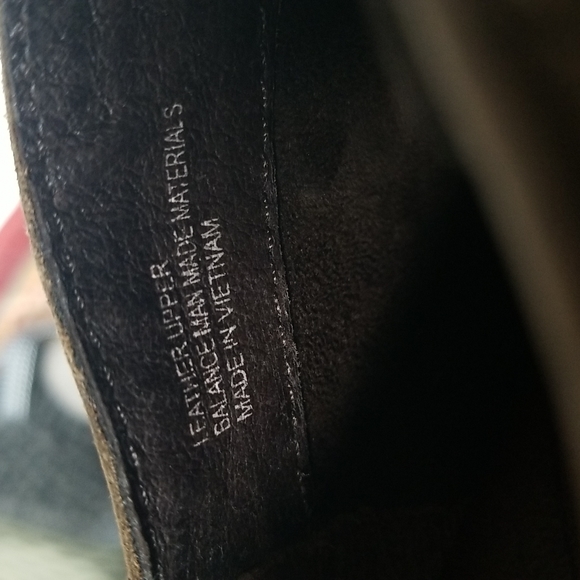 Born Brown Leather Ankle Booties 7M - Picture 11 of 16